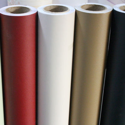 Película de PVC autoadhesiva impermeable de color plano de 0,08 mm a 0,15 mm de alta resistencia