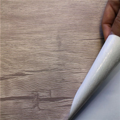 Película adhesiva de plástico con respaldo en relieve y impermeable en relieve